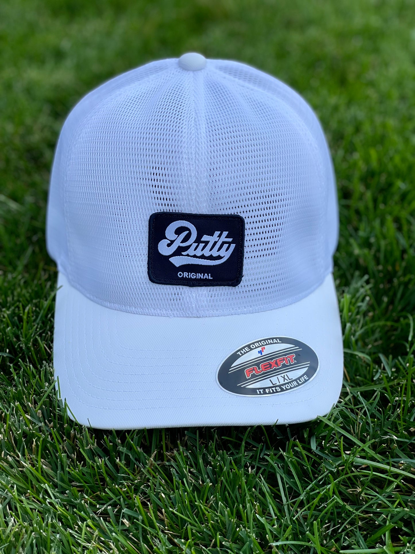 Mesh Fit Hat (Chalk White) (Sold Out)